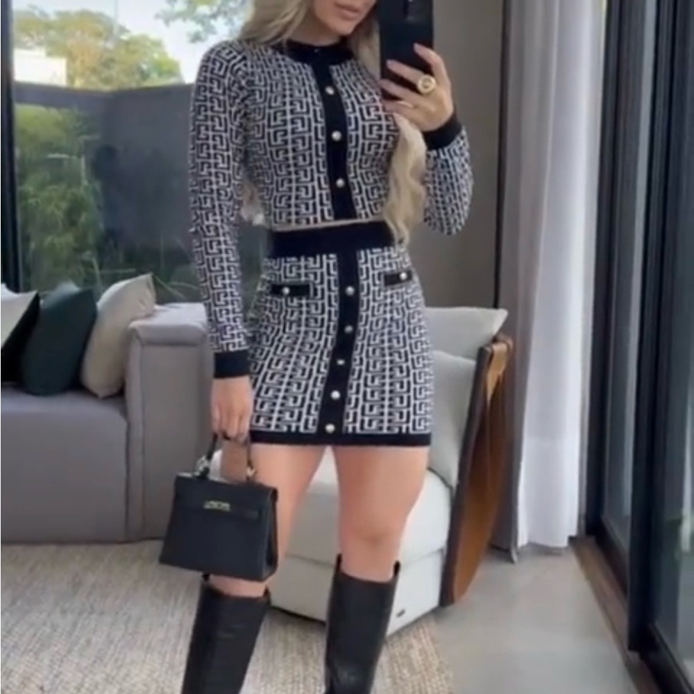 Stylish Black and White Patterned Dress